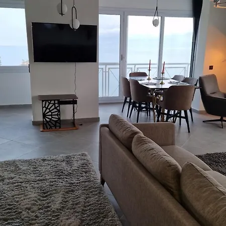 Luxury With Panorama Seaview In 120 M2 In Old Town Of Lägenhet Kusadası